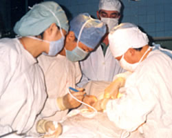 Shanghai Peoples No 1 Hospital - Alan attending theatre